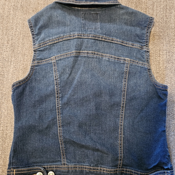 Ladies Wax Jean denim vest size medium - Picture 3 of 3